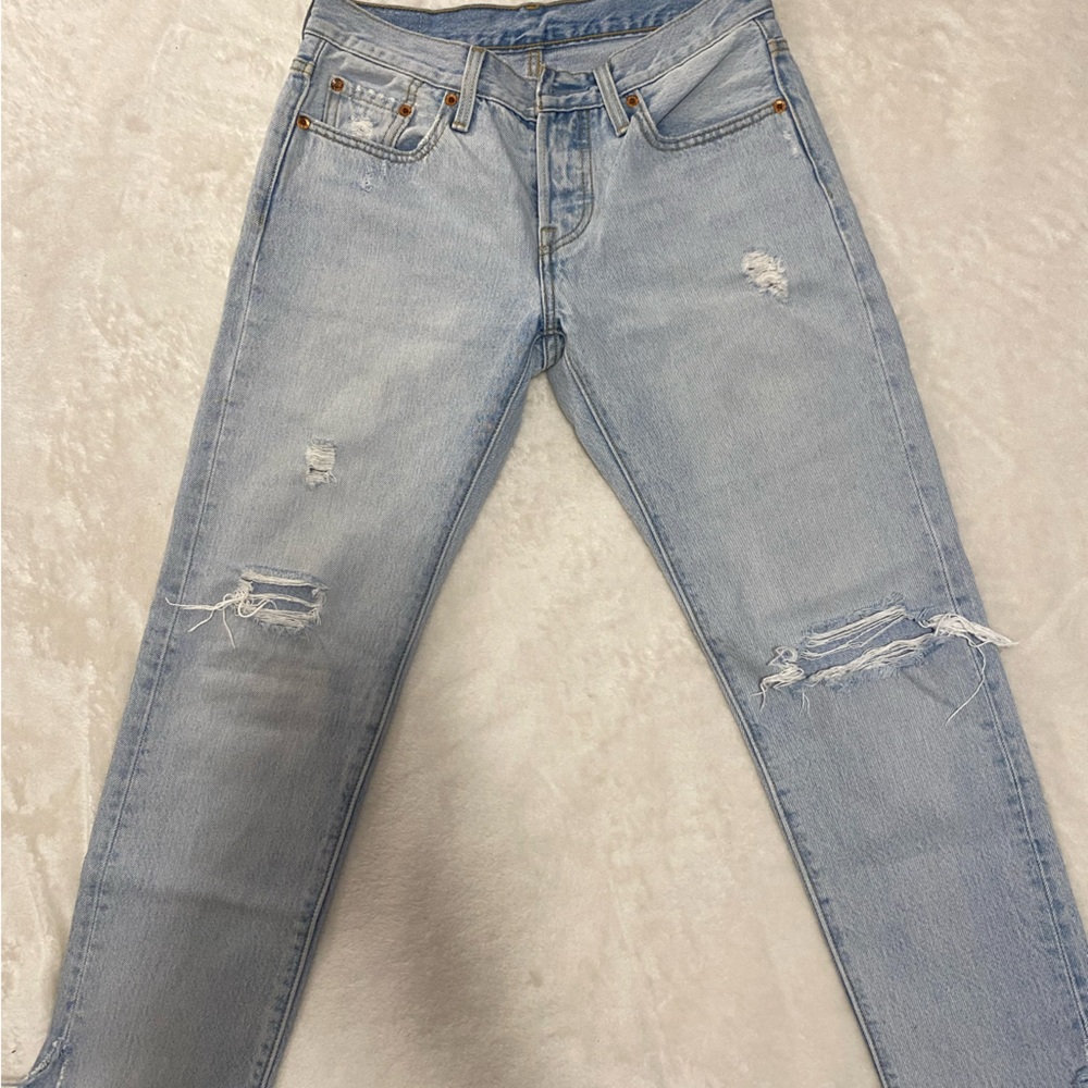 Levi's 501 tapered jeans